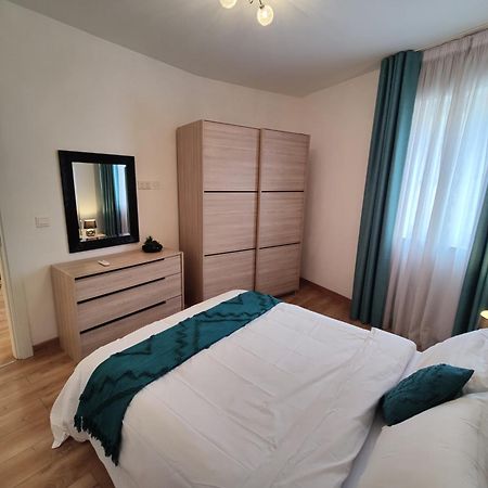 Central Modern Sliema 2 Bedroom Apartment מראה חיצוני תמונה