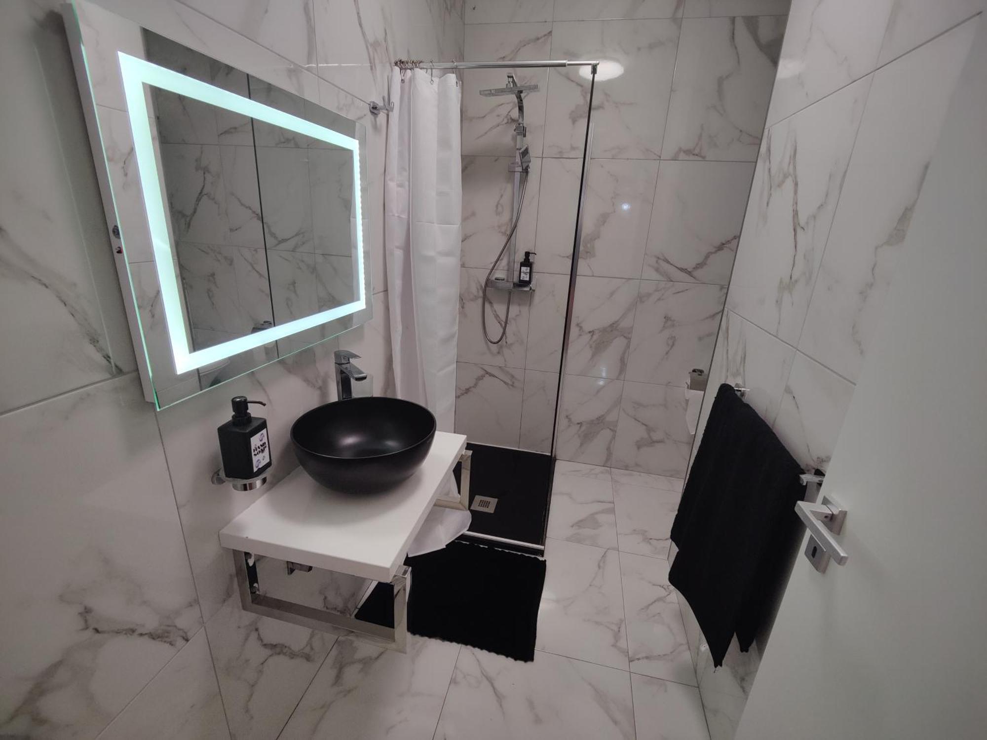 Central Modern Sliema 2 Bedroom Apartment מראה חיצוני תמונה