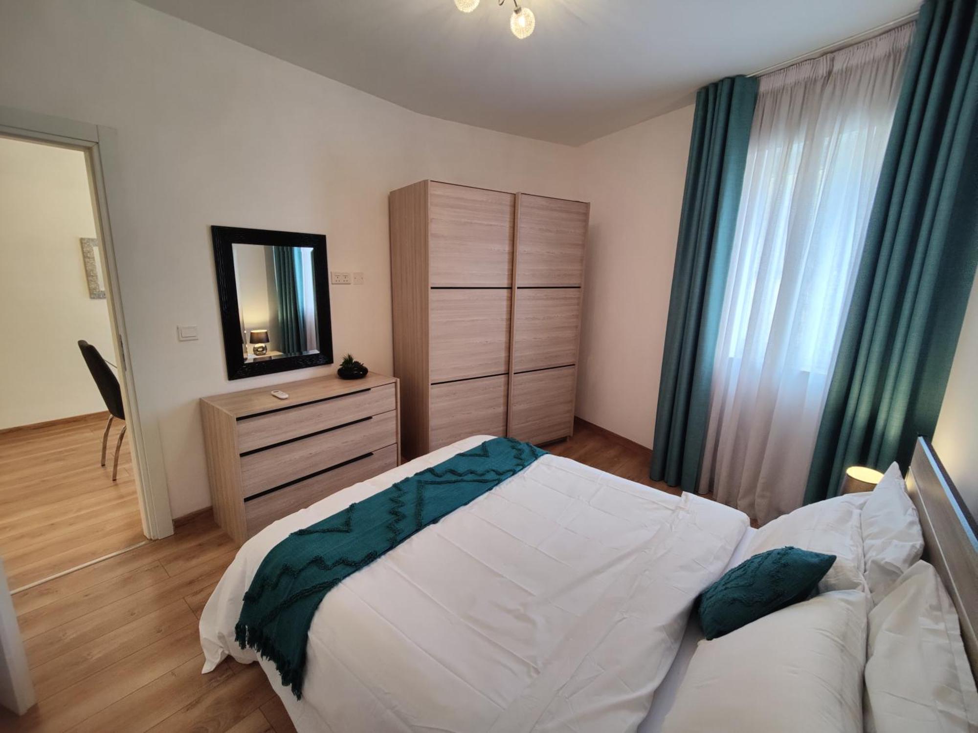 Central Modern Sliema 2 Bedroom Apartment מראה חיצוני תמונה