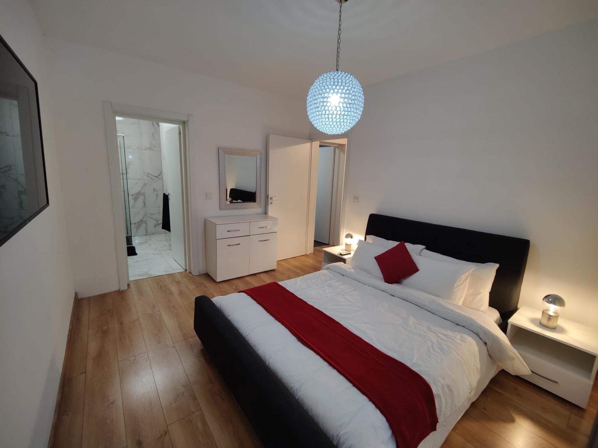 Central Modern Sliema 2 Bedroom Apartment מראה חיצוני תמונה